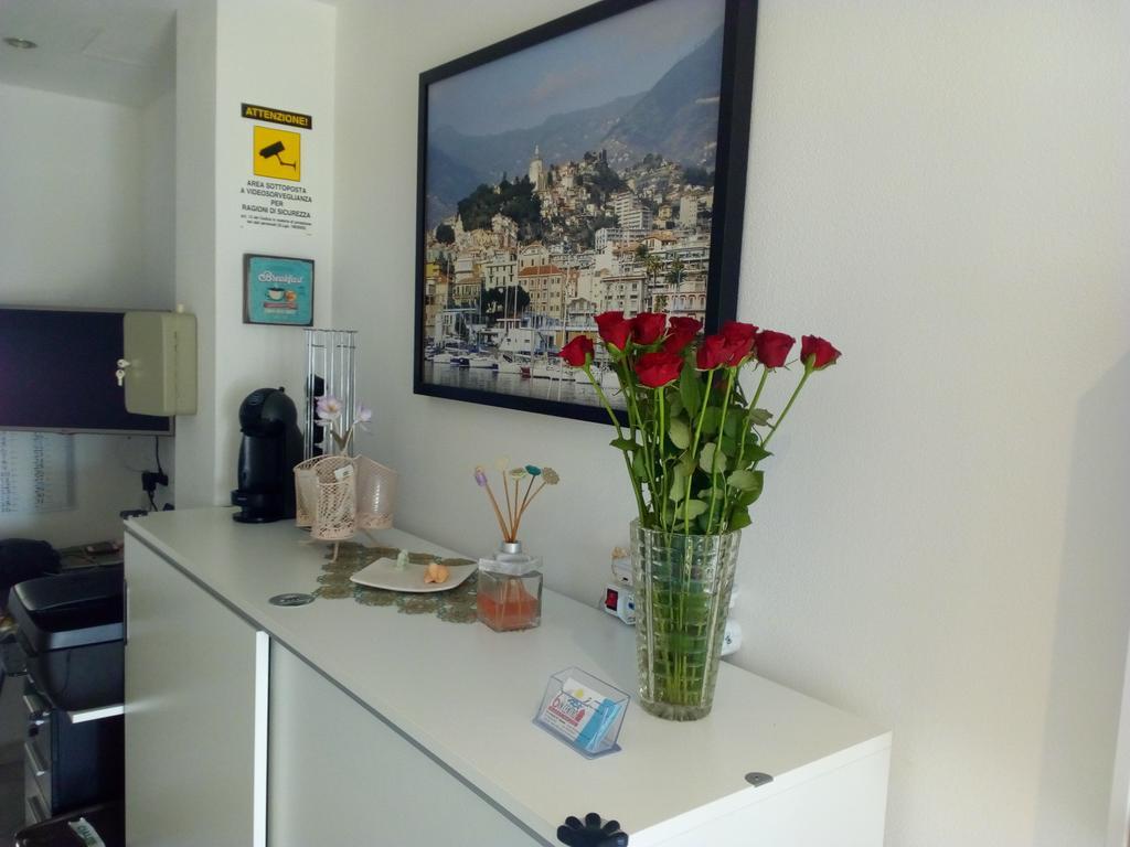 "6 In Centro" Guest House Sanremo Exterior foto