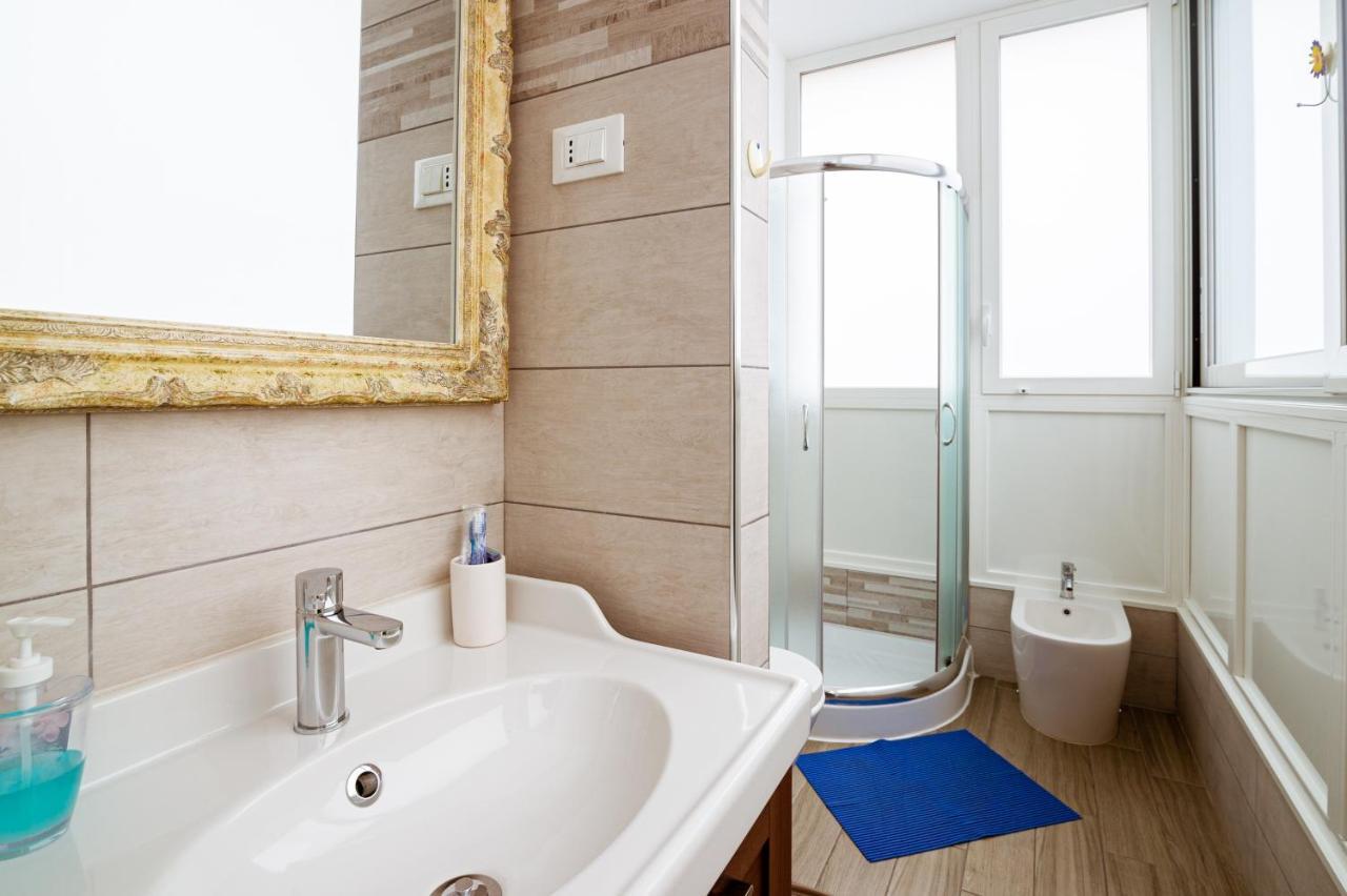 "6 In Centro" Guest House Sanremo Exterior foto